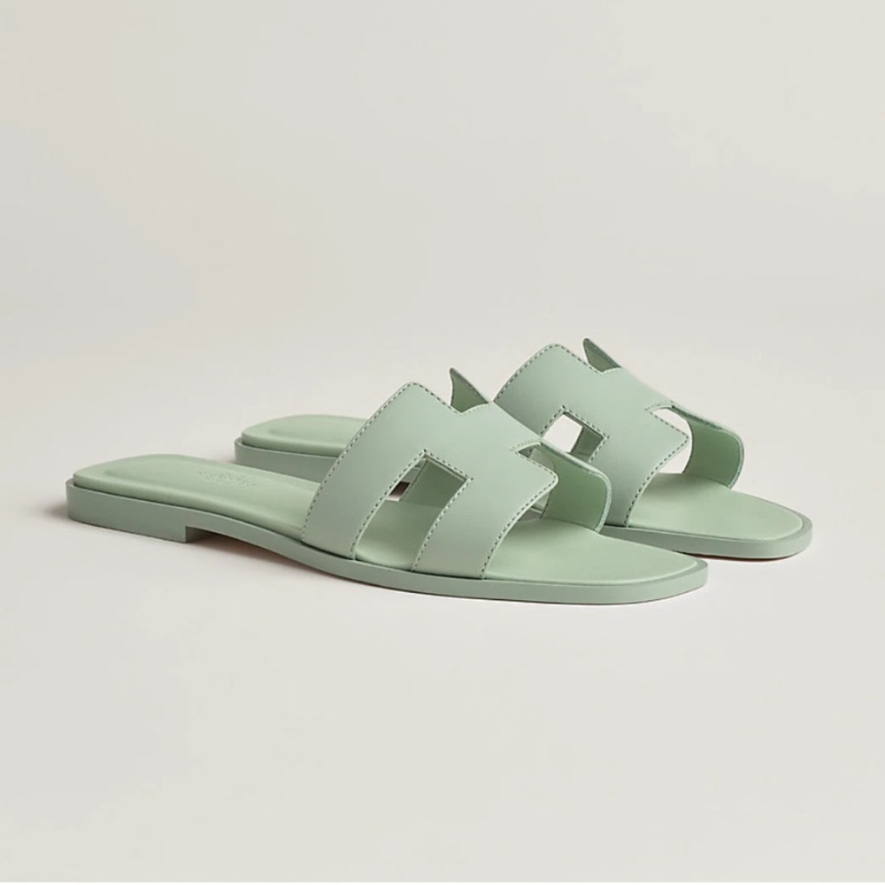 NEW HERMÈS Vert D'eau Calfskin Oran Sandals